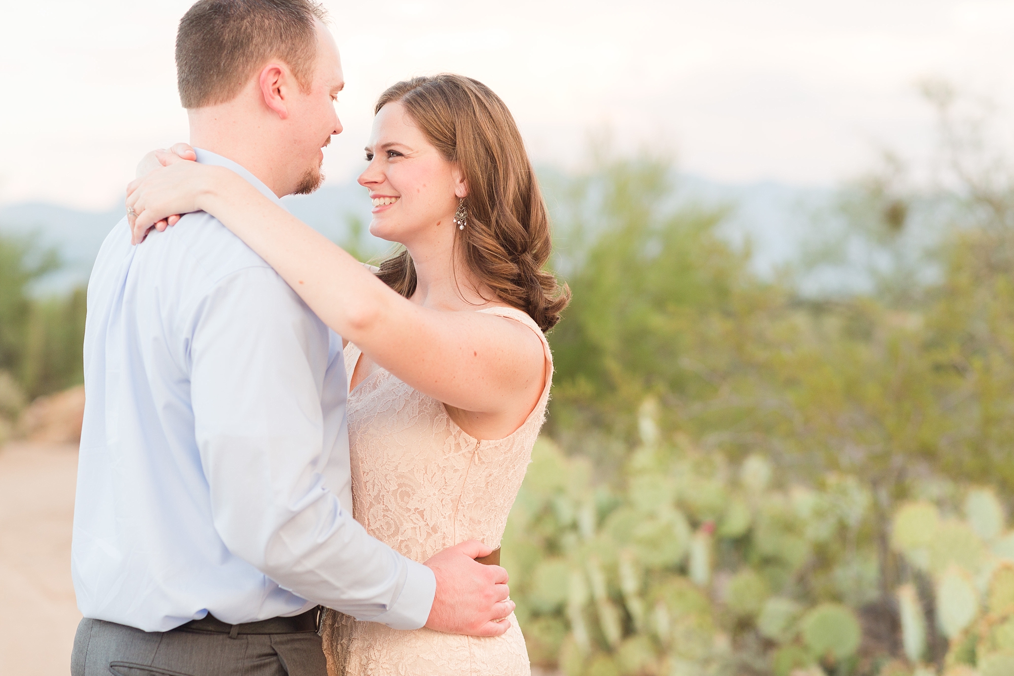 engagement photos in the desert