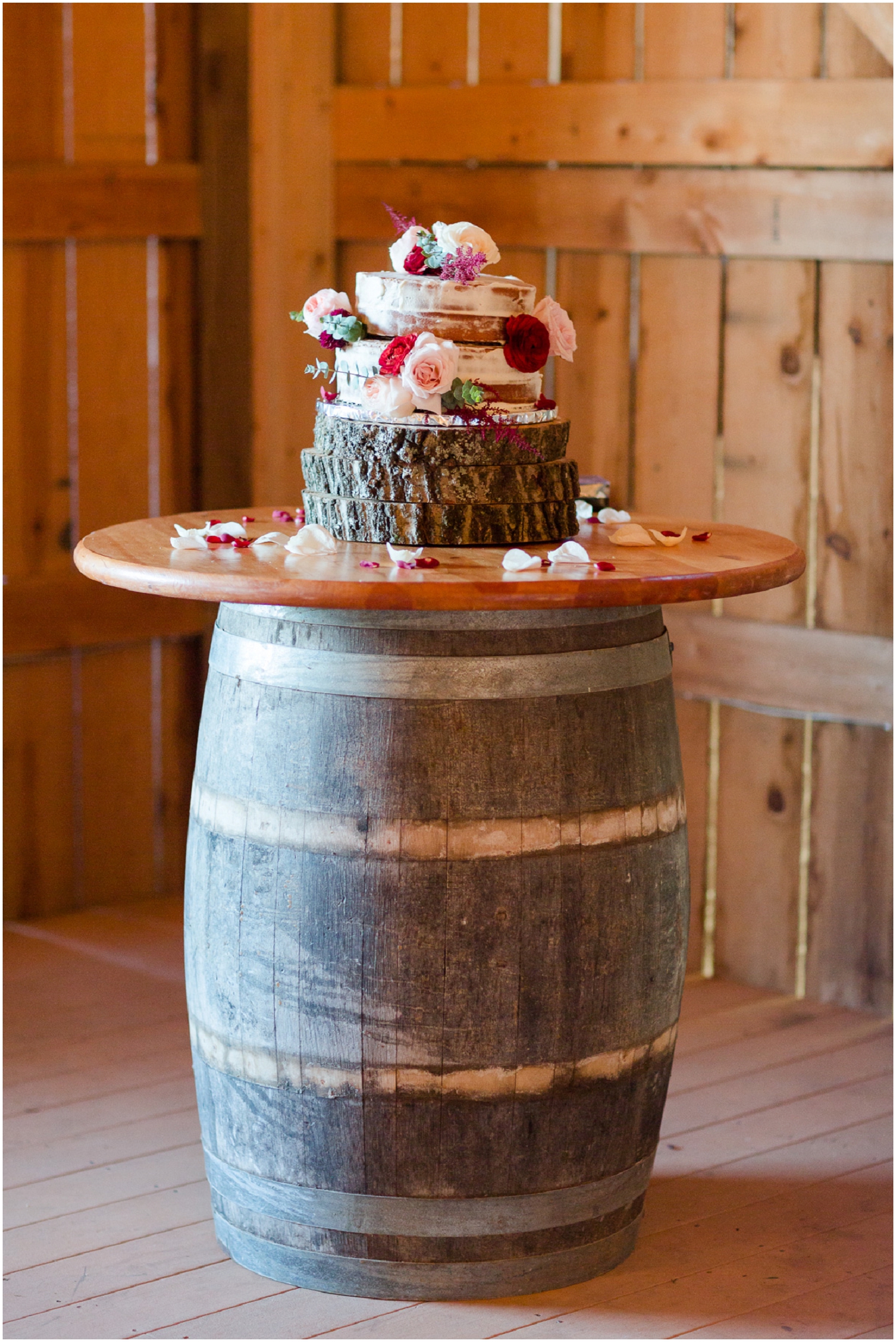 Chaumette Vineyards and Winery Wedding Ste. Genevieve Photographer Aleen and Rich wedding cake photo