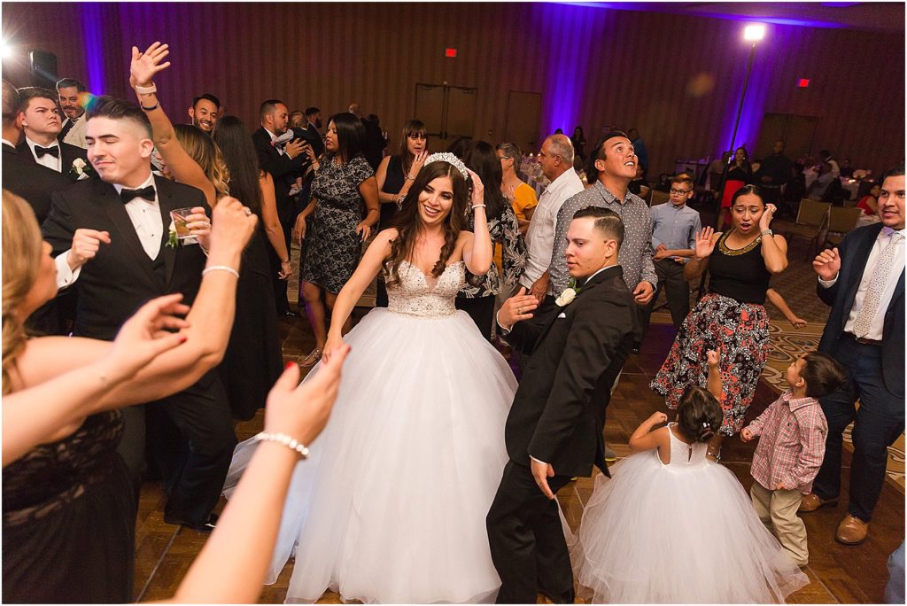 Hilton El Conquistador Wedding Tucson Photographer John and Brittany dances