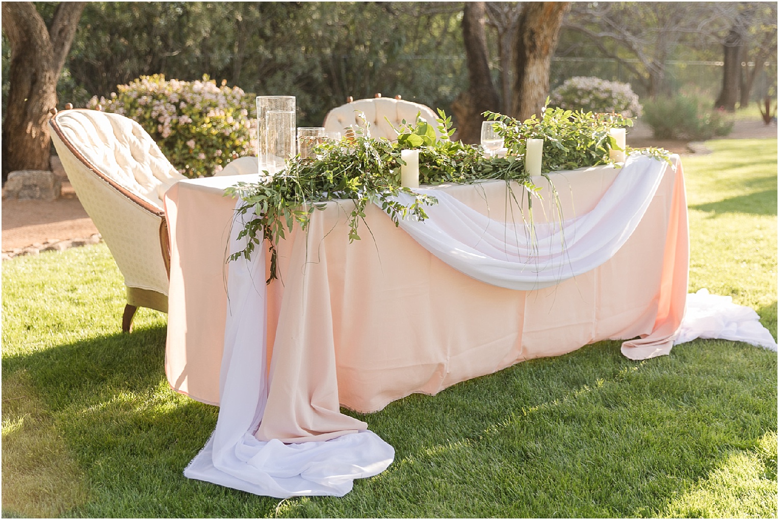 Intimate Backyard Wedding Tucson, AZ Chanel + Eddie outdoor reception sweetheart table tablescape