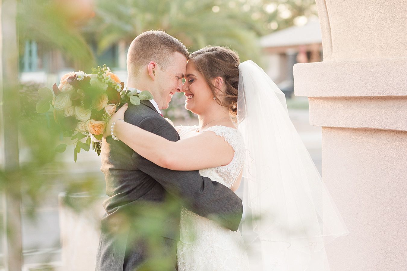 bride and groom pictures