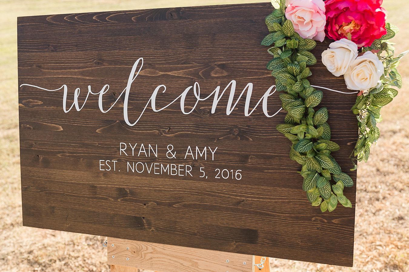 unique wedding signs, wedding welcome sign, wedding flowers