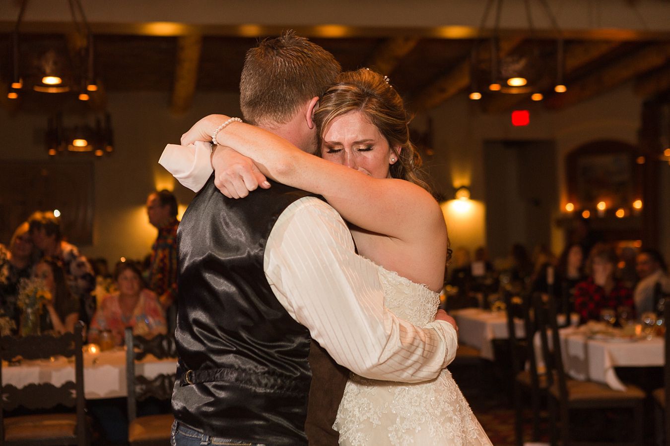 Tanque-Verde-Ranch-Wedding-Photographers_0122.jpg local photographers
