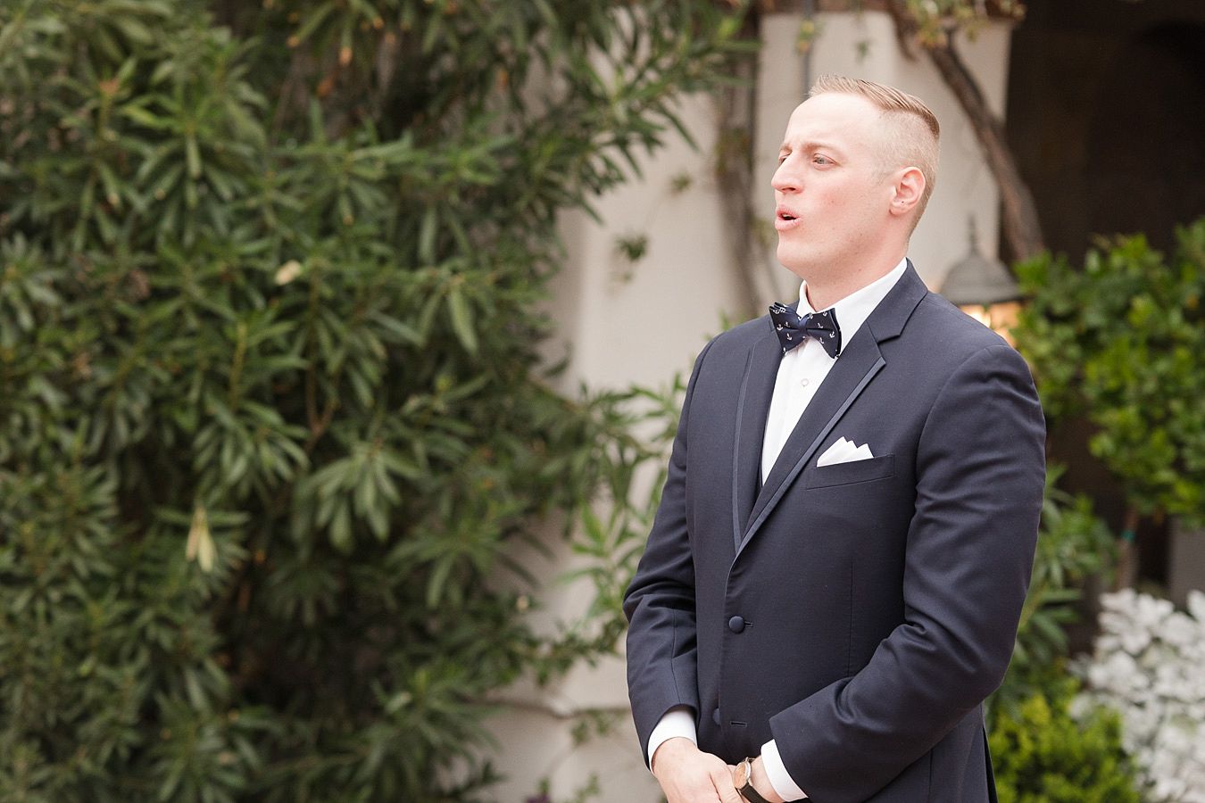 Stillwell-House-Tucson-Wedding-Photographers_0034.jpg first look at wedding