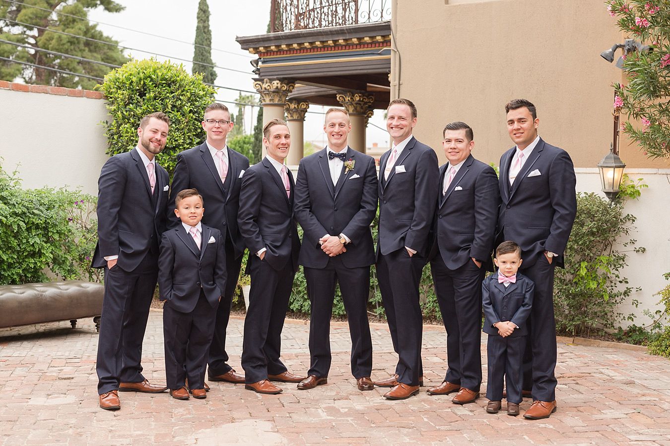 wedding party pictures, navy suits for groomsmen