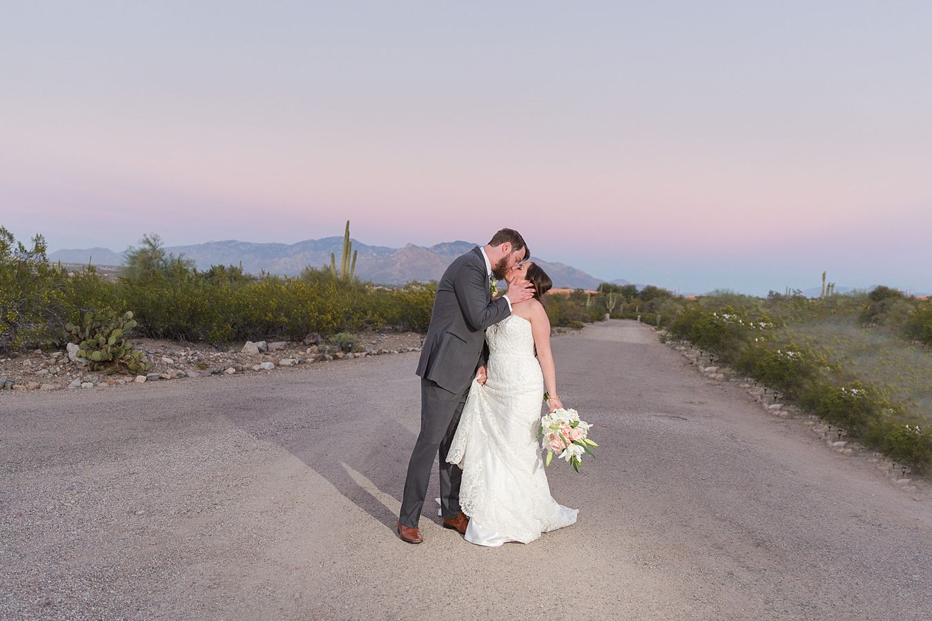 tucson wedding photographers, bride and groom pictures