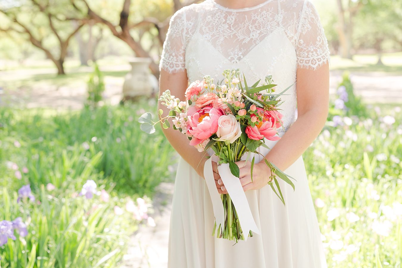 wedding pictures tucson, pink and coral wedding colors, wedding flowers